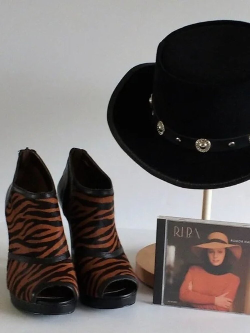 Reba Briell Peep-Toe Ankle Booties Black Brown Animal Print Cow Hair Leather